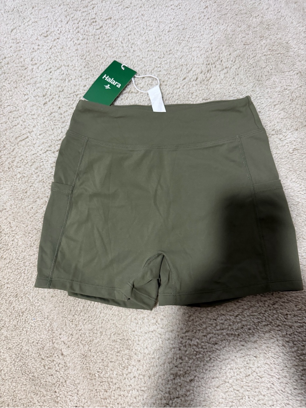 HALARA Olive High-Waist Bike Shorts pockets, side extra small NWT